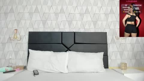 LilyJensen online show from January 15, 2026, 8:34 pm