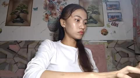 Snapshot of lililaban chatting on May 31, 2026, 4:03 pm Evelyn online show from May 31, 2026, 4:03 pm