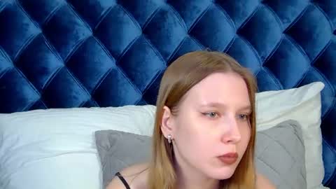 LiliLinn online show from July 9, 2026, 7:12 am