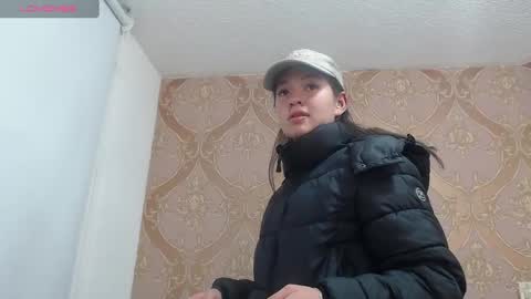 lilimini online show from December 24, 2024, 1:59 am