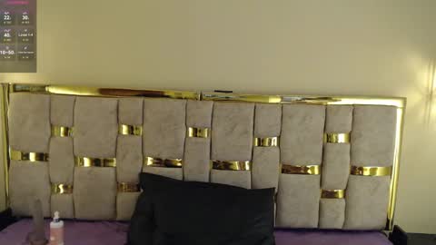 lilimini online show from January 28, 2025, 7:53 pm