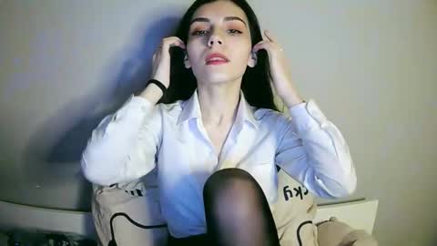 lilirose online show from January 3, 2025, 6:57 pm