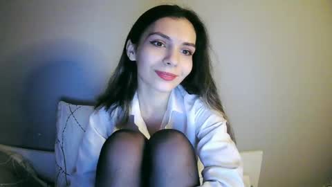 lilirose online show from January 14, 2025, 3:15 pm