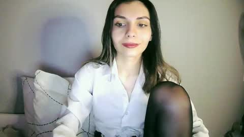 lilirose online show from January 30, 2025, 5:49 pm