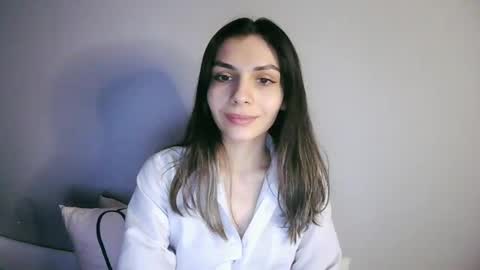 lilirose online show from February 18, 2025, 5:10 pm