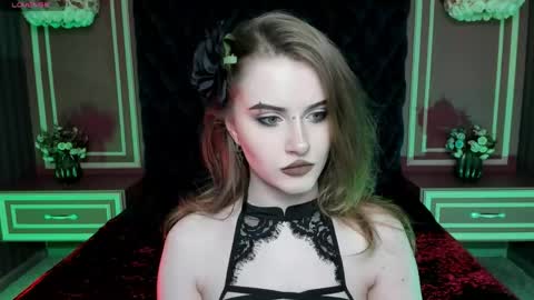 lilit_el_ online show from April 19, 2026, 5:56 pm