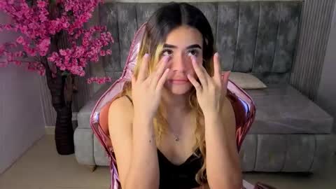 Lilith  online show from October 23, 2025, 10:47 am