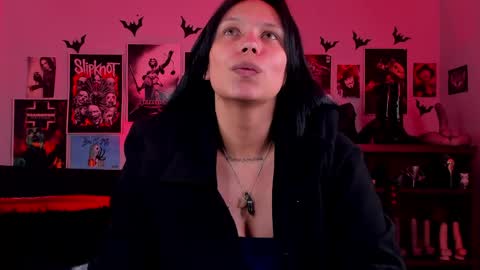 Snapshot of lilith_deveraux_ chatting on April 28, 2026, 3:17 pm MISTRESS LILITH online show from April 28, 2026, 3:17 pm