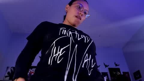 Snapshot of lilith_deveraux_ chatting on June 1, 2026, 4:41 pm MISTRESS LILITH online show from June 1, 2026, 4:41 pm