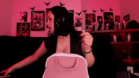 Snapshot of lilith_deveraux_ chatting on July 10, 2026, 3:14 pm MISTRESS LILITH online show from July 10, 2026, 3:14 pm