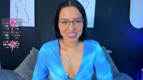 Lili  online show from January 7, 2025, 11:37 am