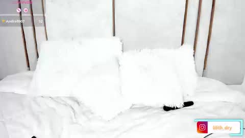 Snapshot of lilith_dry chatting on September 24, 2025, 1:58 pm lilith_dry online show from September 24, 2025, 1:58 pm