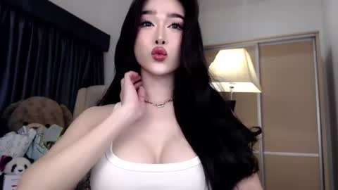 Snapshot of lilith_mazikeen69 chatting on July 23, 2026, 3:43 pm QUEEN LILITH BORBON online show from July 23, 2026, 3:43 pm