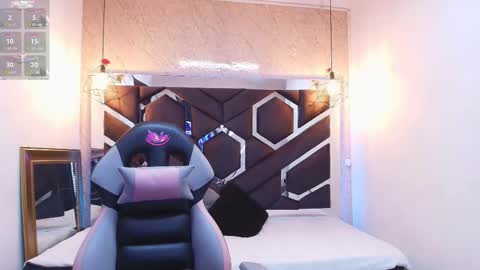 Snapshot of lilith_nv chatting on October 30, 2025, 11:22 am Lilith online show from October 30, 2025, 11:22 am