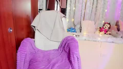 Snapshot of lilith_salvatoree chatting on June 18, 2026, 1:28 am Lilith Salvatore online show from June 18, 2026, 1:28 am