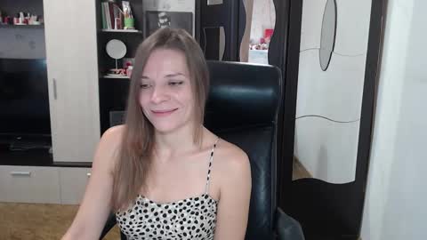 lilith small21 online show from October 11, 2025, 9:08 am