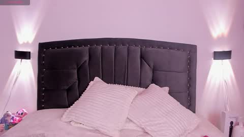 lilith_thompson online show from October 24, 2025, 4:31 am