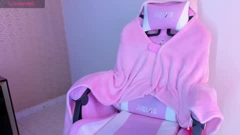 Lilith online show from February 5, 2025, 11:06 pm