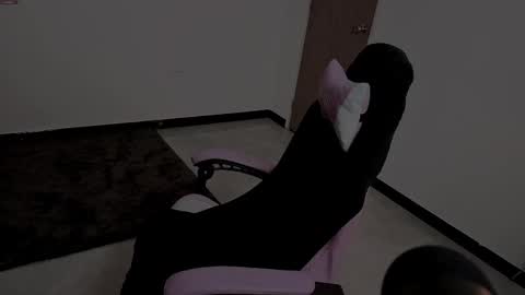 Lilith online show from November 23, 2025, 1:11 pm