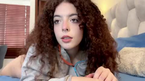 Snapshot of lilithdoeyes chatting on March 19, 2026, 2:32 pm Lilith online show from March 19, 2026, 2:32 pm