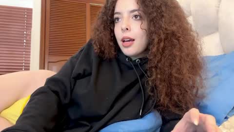 Snapshot of lilithdoeyes chatting on April 6, 2026, 3:13 pm Lilith online show from April 6, 2026, 3:13 pm