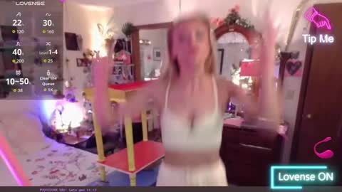 Lilithohfish online show from October 7, 2025, 12:24 pm