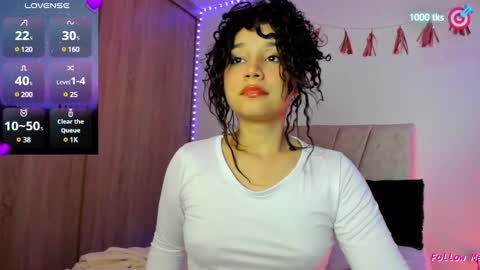 Snapshot of lilithrosss chatting on February 25, 2025, 1:52 am Lilith online show from February 25, 2025, 1:52 am