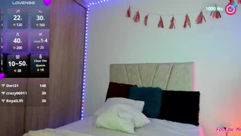 Snapshot of lilithrosss chatting on February 25, 2025, 4:57 am Lilith online show from February 25, 2025, 4:57 am