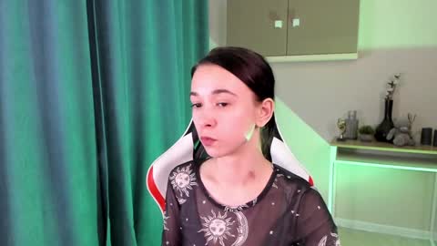 lilithstrangfor online show from December 16, 2024, 11:01 am