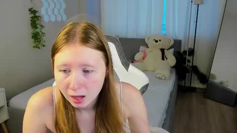 Snapshot of lilitiny chatting on August 6, 2026, 1:18 am Lili Tiny GMT2 3-10AM MonTueWedThuSat online show from August 6, 2026, 1:18 am