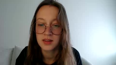 Jay  please help me reach 50 thumbs up online show from October 13, 2025, 7:14 pm