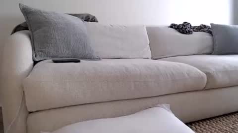 Jay  please help me reach 50 thumbs up online show from January 6, 2026, 7:17 pm