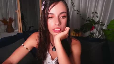 Lill Dayna online show from November 18, 2025, 12:09 pm