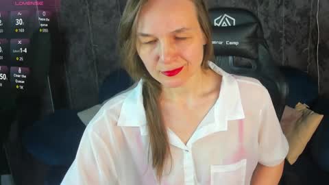 lillian_white1 online show from March 29, 2026, 1:05 am