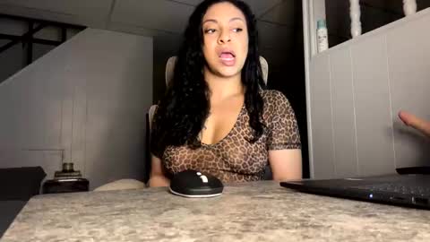 Snapshot of lilliana50 chatting on March 5, 2025, 6:01 am lilliana50 online show from March 5, 2025, 6:01 am
