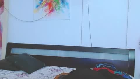 Lara online show from February 18, 2025, 10:03 pm