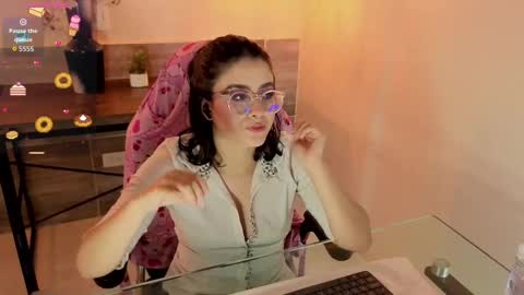 lillianderson -  Next stream start at 0700hs GTM-3 online show from November 2, 2025, 11:45 am