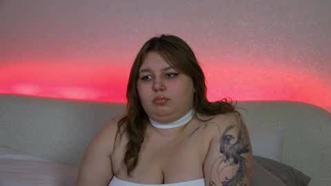 LillianHaig online show from January 17, 2025, 9:28 pm