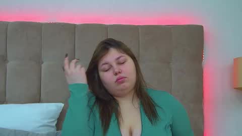 LillianHaig online show from February 9, 2025, 6:37 pm