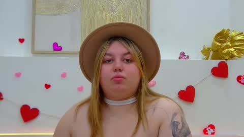 LillianHaig online show from February 12, 2026, 7:09 pm