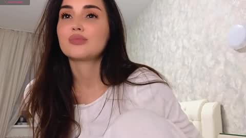 Snapshot of lilliasweety chatting on April 2, 2026, 1:42 pm Lara Angel online show from April 2, 2026, 1:42 pm