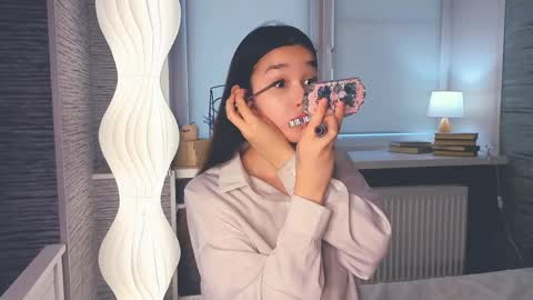 Celina Lillie online show from March 24, 2026, 11:15 am