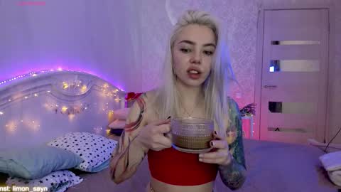 LilliMoore online show from September 27, 2025, 11:54 pm