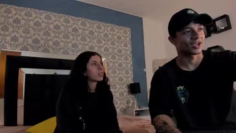 Snapshot of lillith_and_mike chatting on February 26, 2025, 8:48 am Lillith and Mike online show from February 26, 2025, 8:48 am