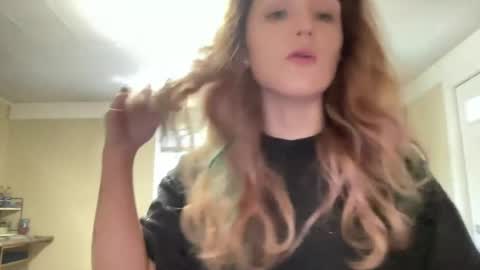 Snapshot of lilly_adams88 chatting on July 18, 2026, 9:29 pm lilly_adams88 online show from July 18, 2026, 9:29 pm