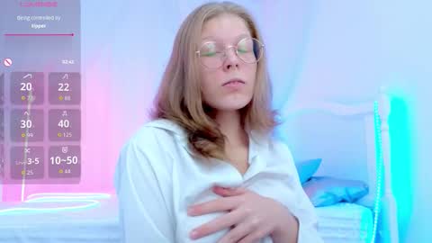 Lilly online show from September 20, 2025, 1:34 pm