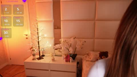 Snapshot of lilly_colins chatting on February 13, 2026, 7:32 pm Lilly Colins online show from February 13, 2026, 7:32 pm