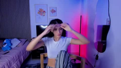 Snapshot of lilly_dollss chatting on February 9, 2025, 1:55 am Sofia online show from February 9, 2025, 1:55 am