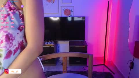 Snapshot of lilly_dollss chatting on February 21, 2025, 2:39 am Sofia online show from February 21, 2025, 2:39 am