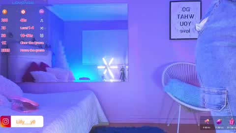 Snapshot of lilly_dollss chatting on February 23, 2025, 2:25 pm Sofia online show from February 23, 2025, 2:25 pm